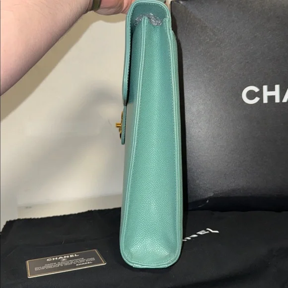 CHANEL Turquoise Seafoam green caviar leather classic briefcase Kelly top handle - Picture 5 of 16